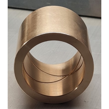 RG7 Buchse mit Kreuzschmiernut